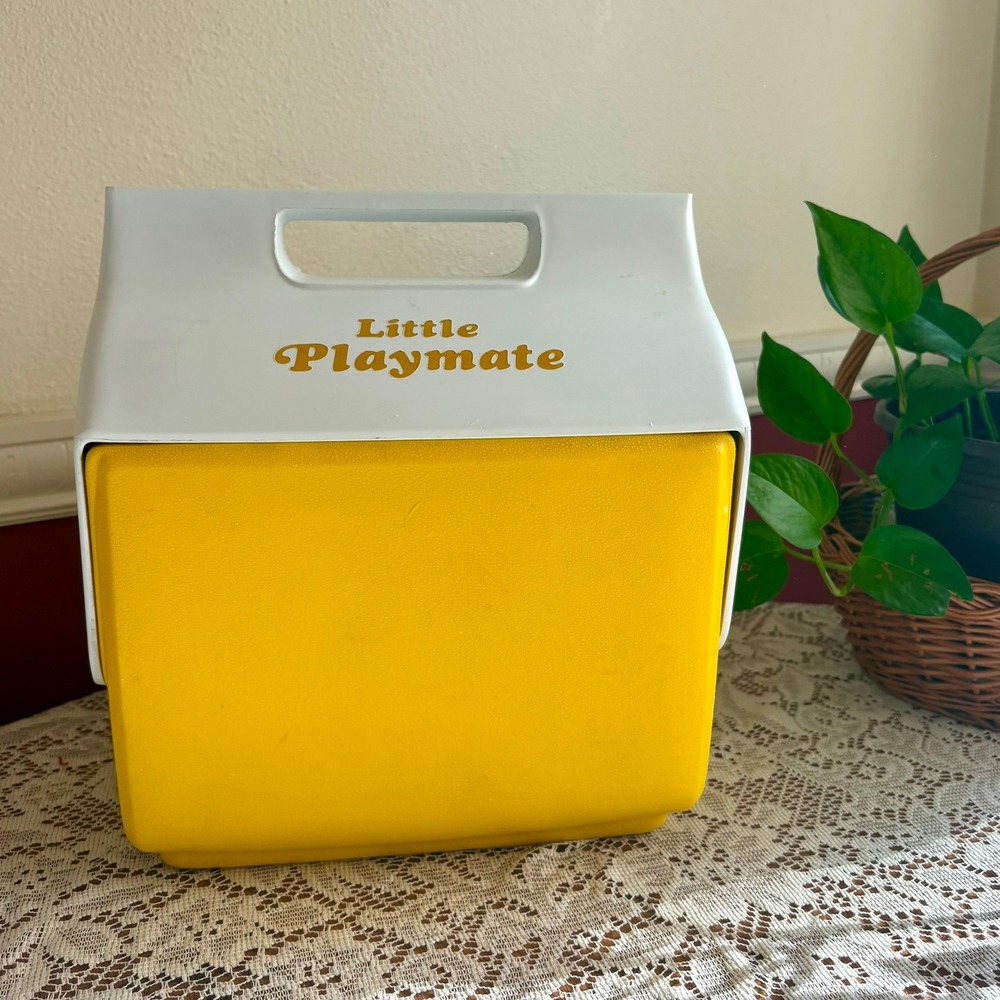 Vintage Igloo Little Playmate Cooler Lemon Yellow White 1980 Lunch Box 4 Quart